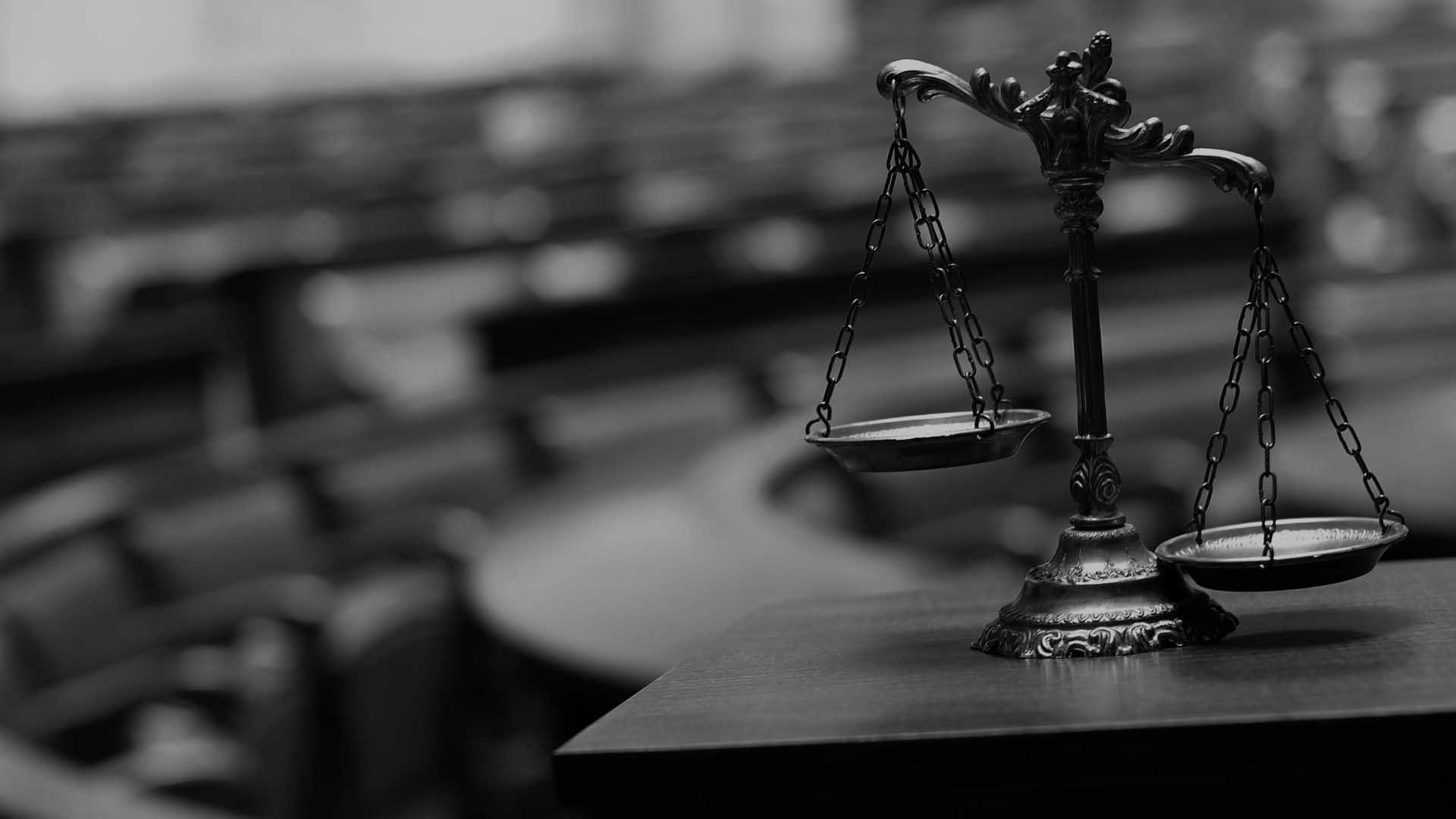honoraires avocat Tarbes Lannemezan, droit de la famille, droit pénal, droit civil, droit de la sécurité sociale et de la protection sociale, divorce, crpc, prévenu, famille, pension alimentaire, tribunal correctionnel, accident, préjudice corporel, contrats, consentement mutuel